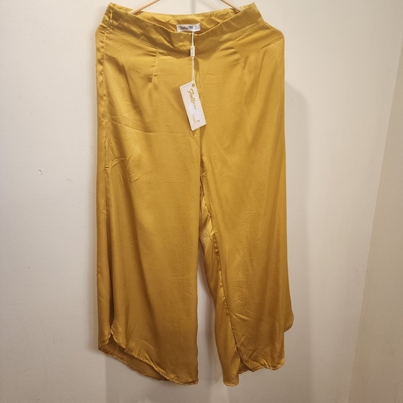 FOLLOW ME yellow mustard wide legs asymetical pants size 10 NWT - Picture 1 of 10